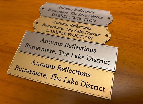 Small plaques name plates self - plaques,